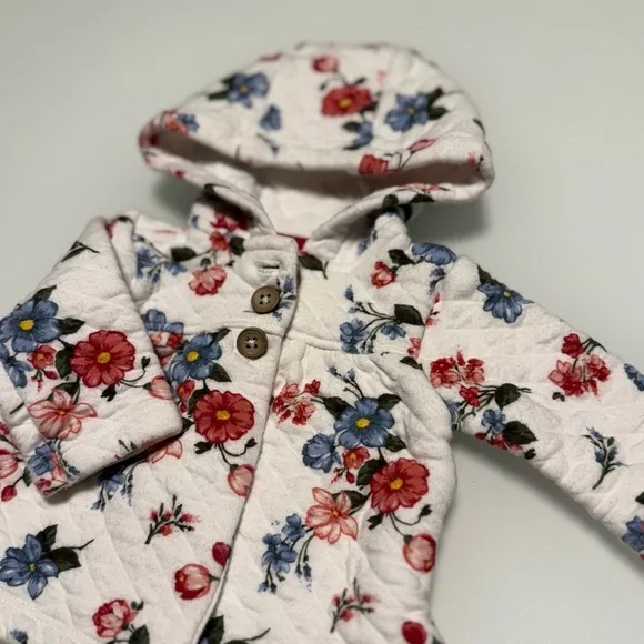 💥4/$20💥 💕🌸🩵 Carter's Quilted Floral Baby Girl’s Jacket Size 3 Months - Picture 6 of 10